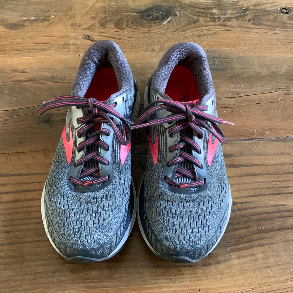 Brooks Adrenaline 18 Running Shoes